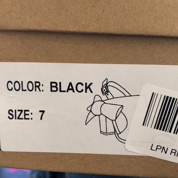 Open toe black high heels - Picture 7 of 7